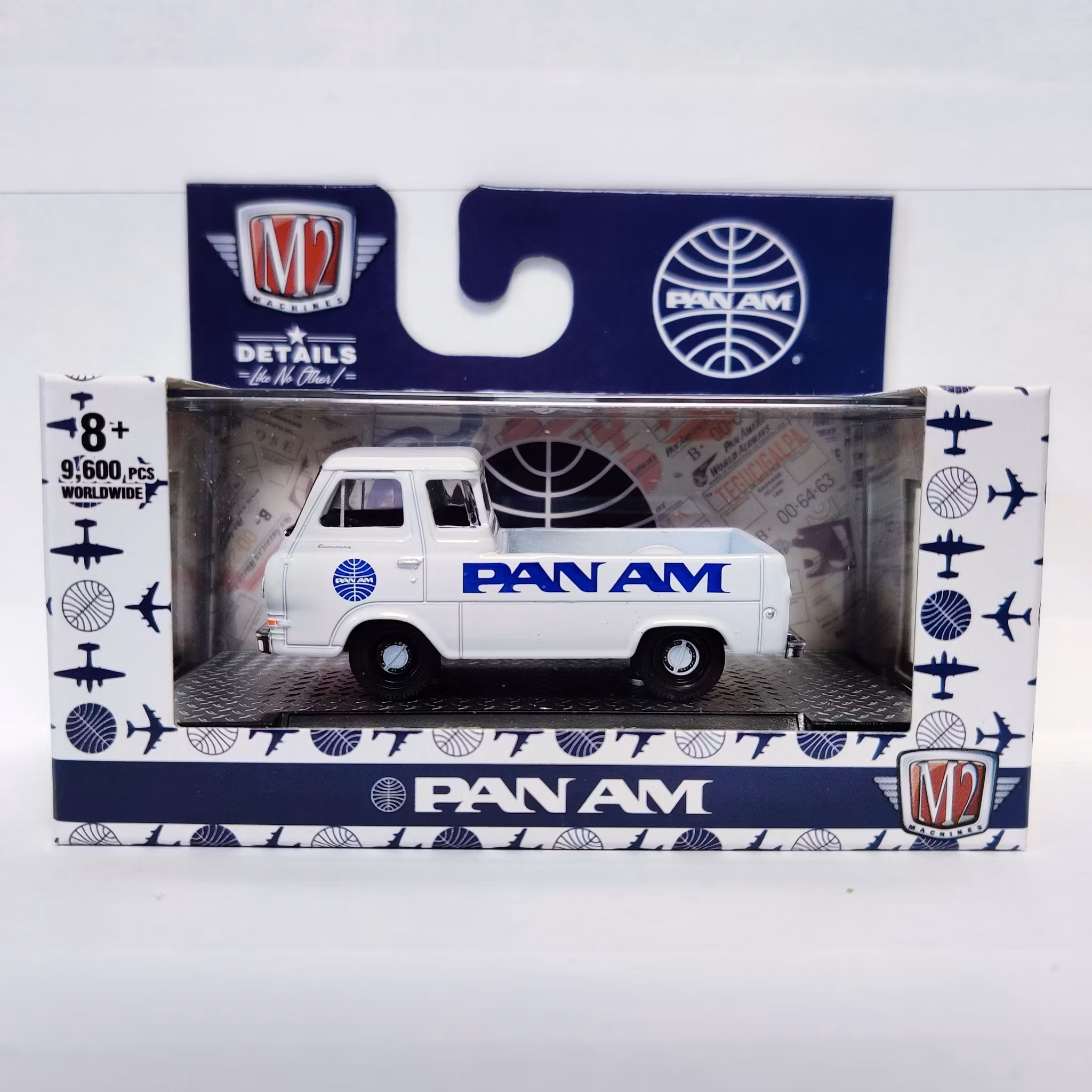 Skala 1/64 Ford Econoline 65' "PAN AM" från M2 Machines, Lim Ed 9600 ex