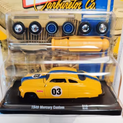 Skala 1/64 Mercury Custom 49' "Holley" m extra däck m fälg från M2 Machines