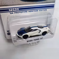 Skala 1/64 Ford GT 2022' "Ford '64 Prototype Heritage Edition" från Greenlight Excl.