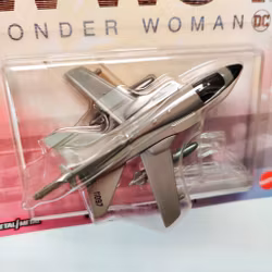 Skala 1/64 HOT WHEELS Premium - WW84 Wonder Woman Jet
