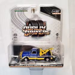 Skala 1/64 - Chevrolet C-30 67' Michelin "Dually Drivers" fr GreenLight Lmt Ed