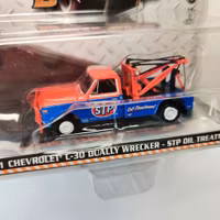 Skala 1/64 - Chevrolet C-30 Dually Wrecker 71' STP "Dually Drivers" fr GreenLight Lmt Ed