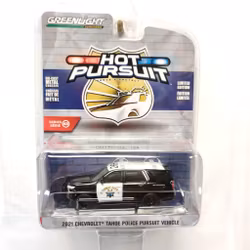 Skala 1/64 Chevrolet Tahoe Police Pursuit Vehicle 21' Californa "Hot Pursuit" från Greenlight
