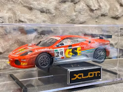 Skala 1/28 Analog Slotcar: Ferrari 430 "Rally Forato" Race, Wethered fr XLOT by NINCO