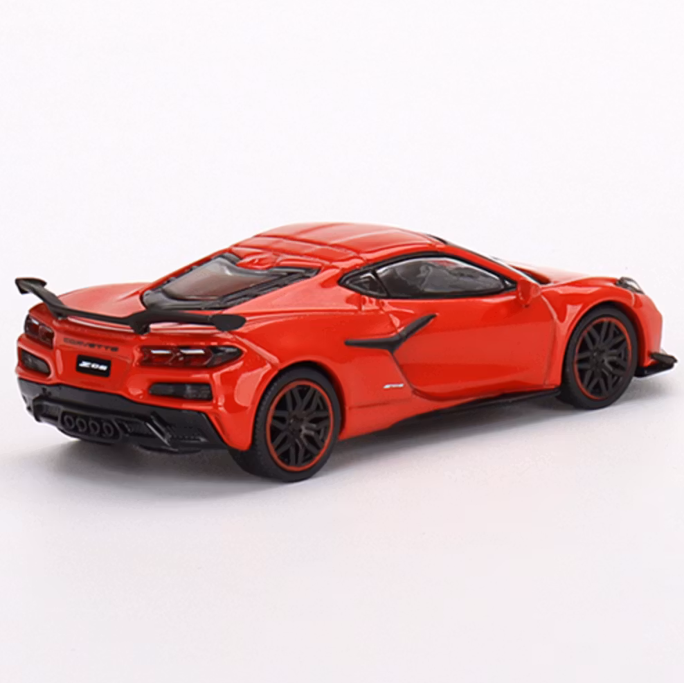 Skala 1/64 - Chevrolet Corvette Z06 2023, Torch Red fr MINI GT