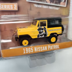 Skala 1/64 - Nissan Patrol 65' "Smokey Bear" Ser.2 fr GreenLight