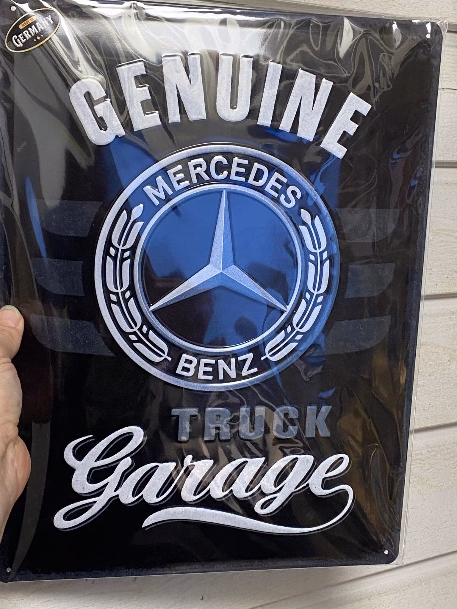 NYHET! Plåtskylt ca 30 x 40 cm Motiv: Genuine Mercedes-Benz Truck Garage