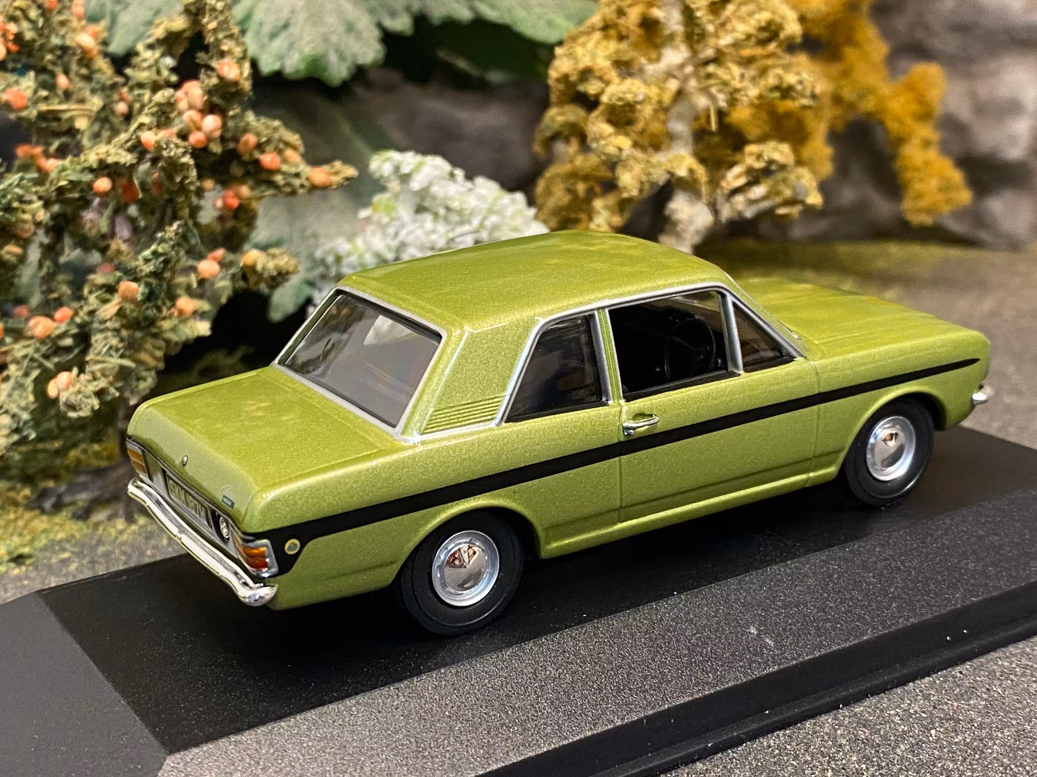 Skala 1/43 Ford Cortina MKII Lotus, Fern Green fr Corgi Vanguards