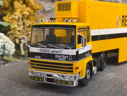Skala 1/43 Berliet TR350 "Renault Sport" Transporter fr IXO models