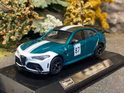 Skala 1/43 Alfa Romeo GTAm, fr Bburago "Race"