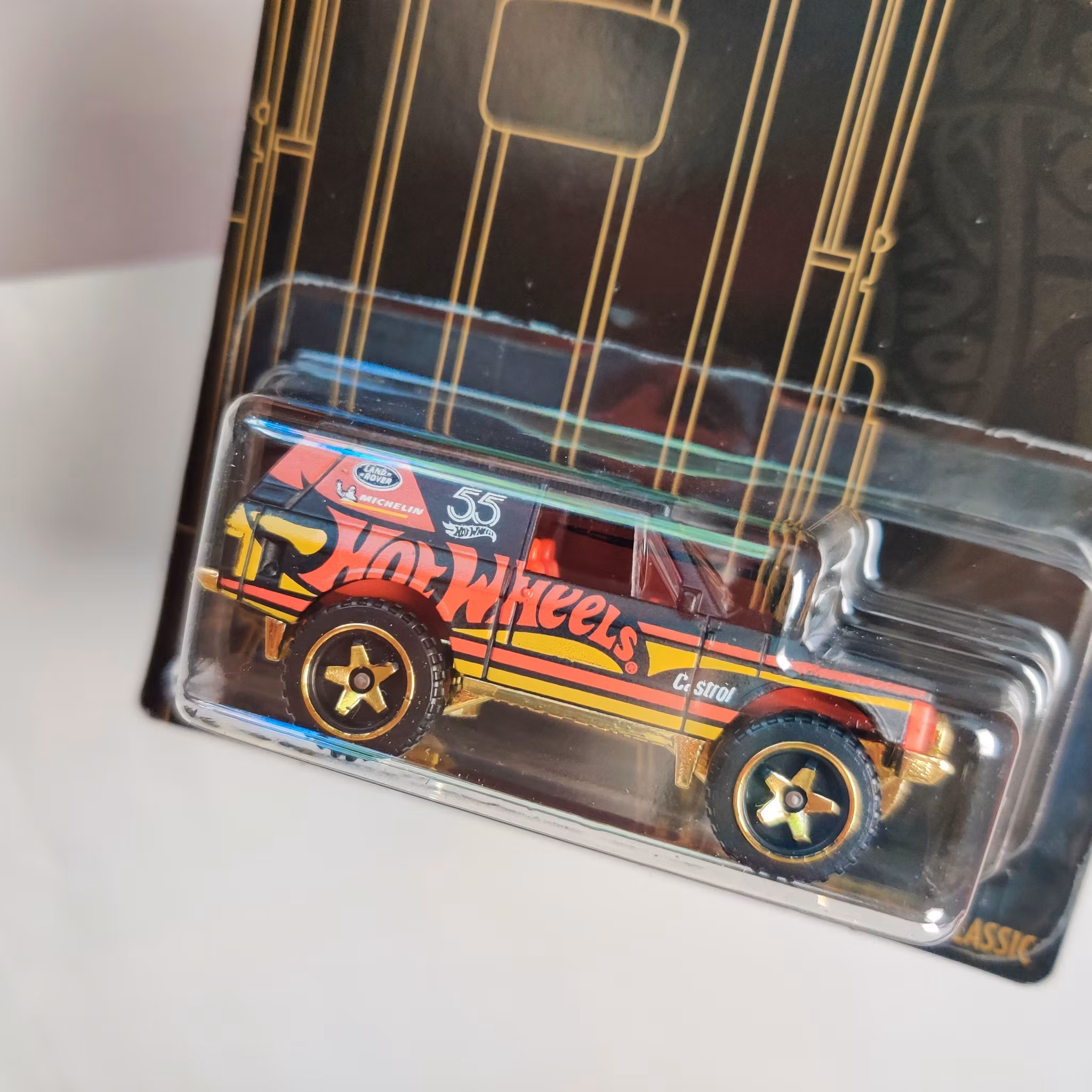 Skala 1/64 Hot Wheels 55 - Range Rover Classic