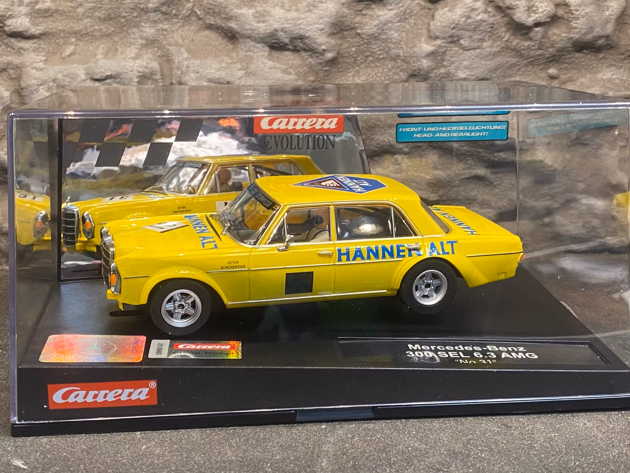 Skala 1/32 Analoge slotcar fr Carrera: Mercedes-Benz 300 SEL 6.3 AMG "No.31" Yellow