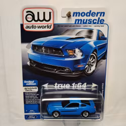 Skala 1/64 - Ford Mustang GT/CS 12' Rel.3 Ver.A från Auto World