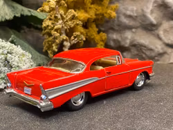 Skala 1/43 (1/40) Chevrolet Bel Air 1957, Red fr Kinsmart