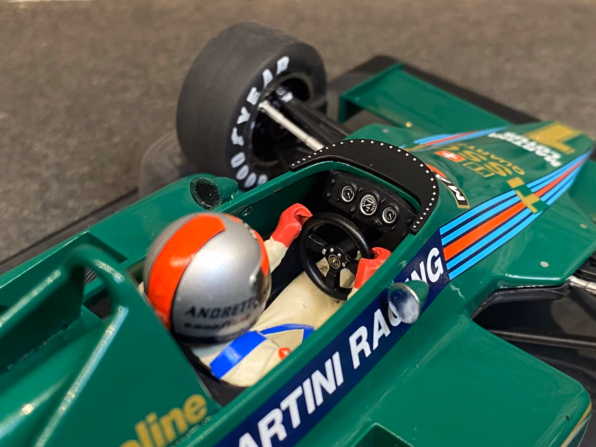 Skala 1/18 Lotus Ford 79, No.1, GP Argentina 1979 fr MCG / Model Car Group