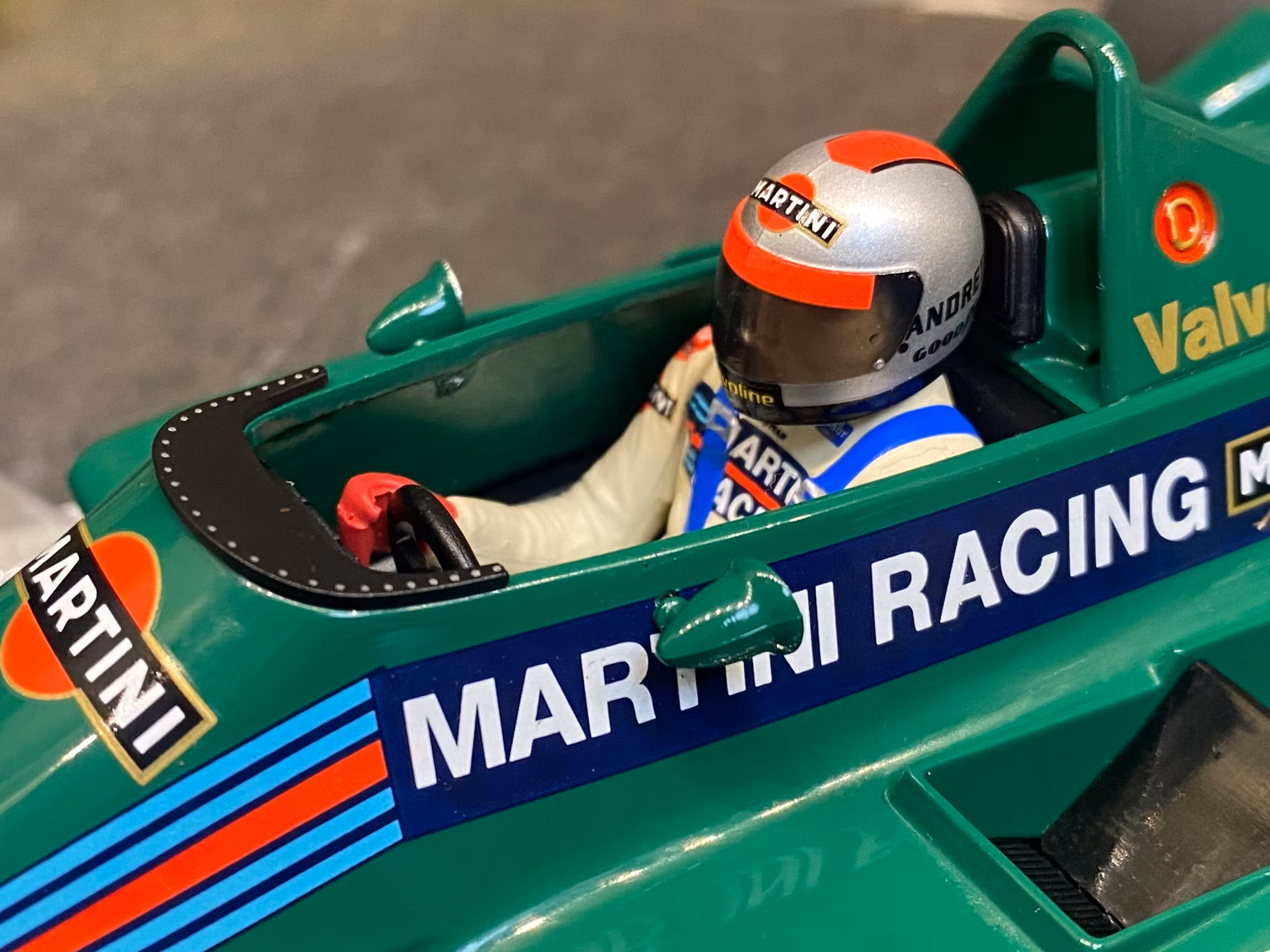 Skala 1/18 Lotus Ford 79, No.1, GP Argentina 1979 fr MCG / Model Car Group