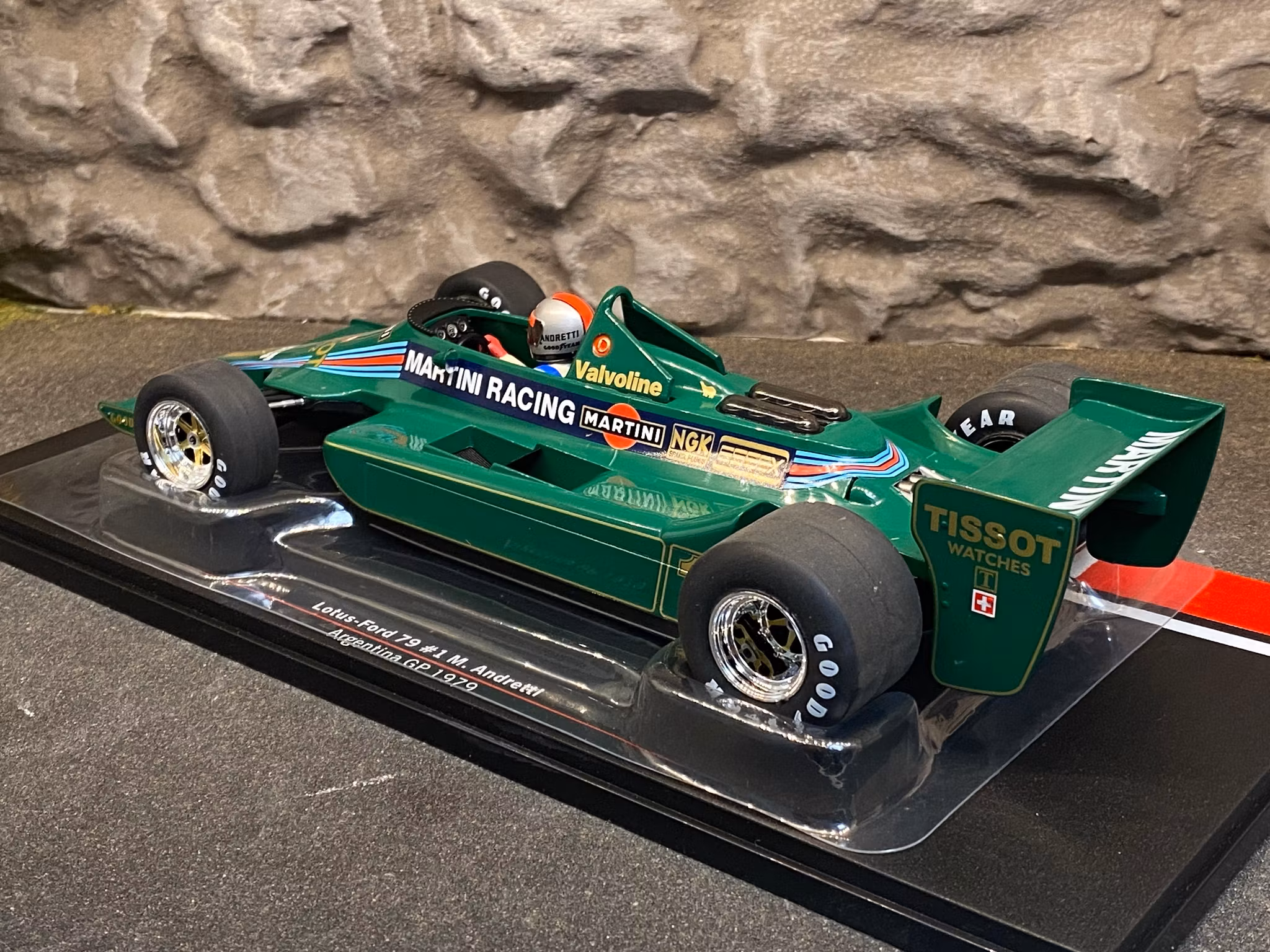 Skala 1/18 Lotus Ford 79, No.1, GP Argentina 1979 fr MCG / Model Car Group