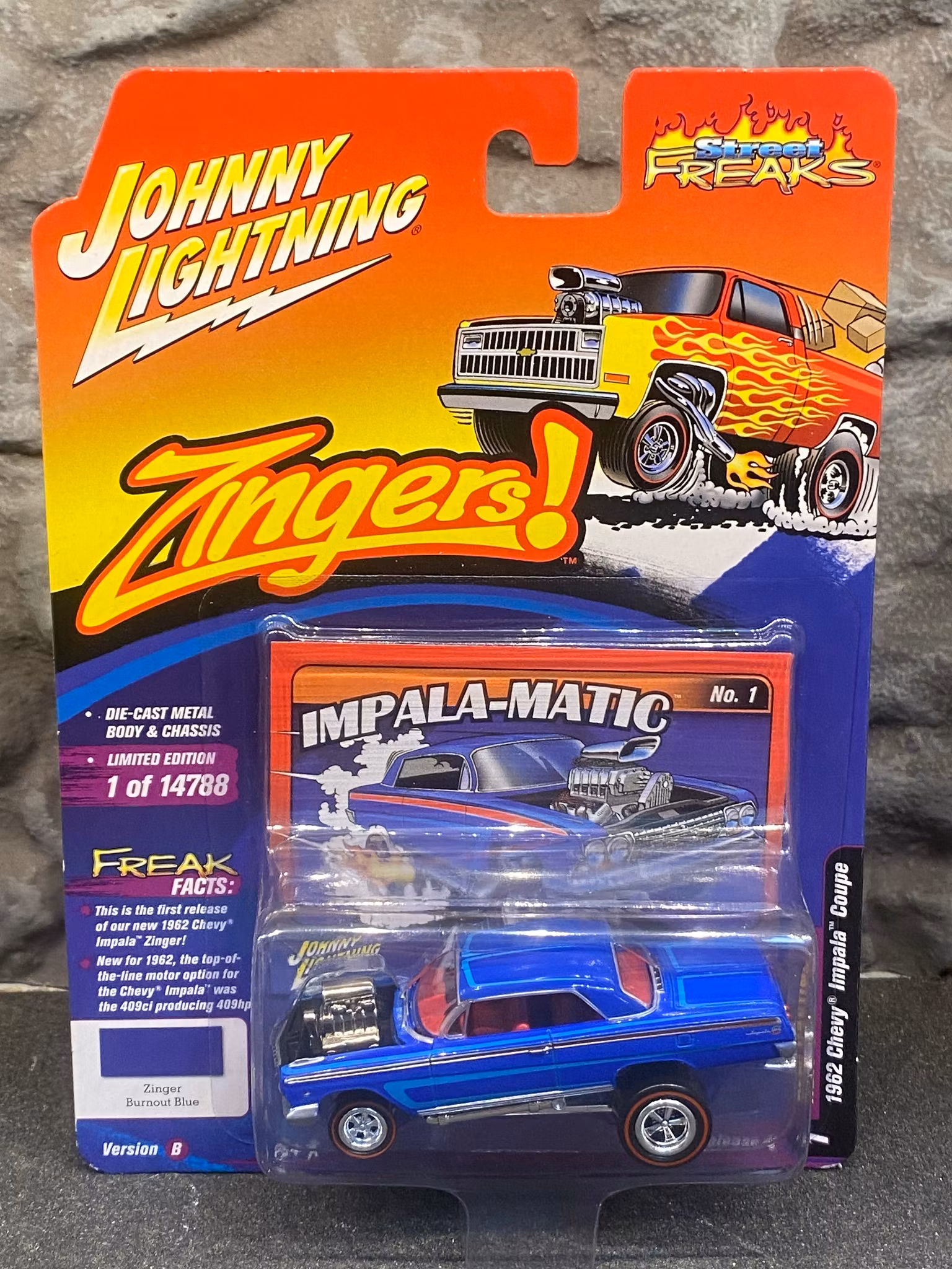 Skala 1/64 1962' Chevrolet Impala Coupe, Blue, "Zingers" fr Johnny Lightning