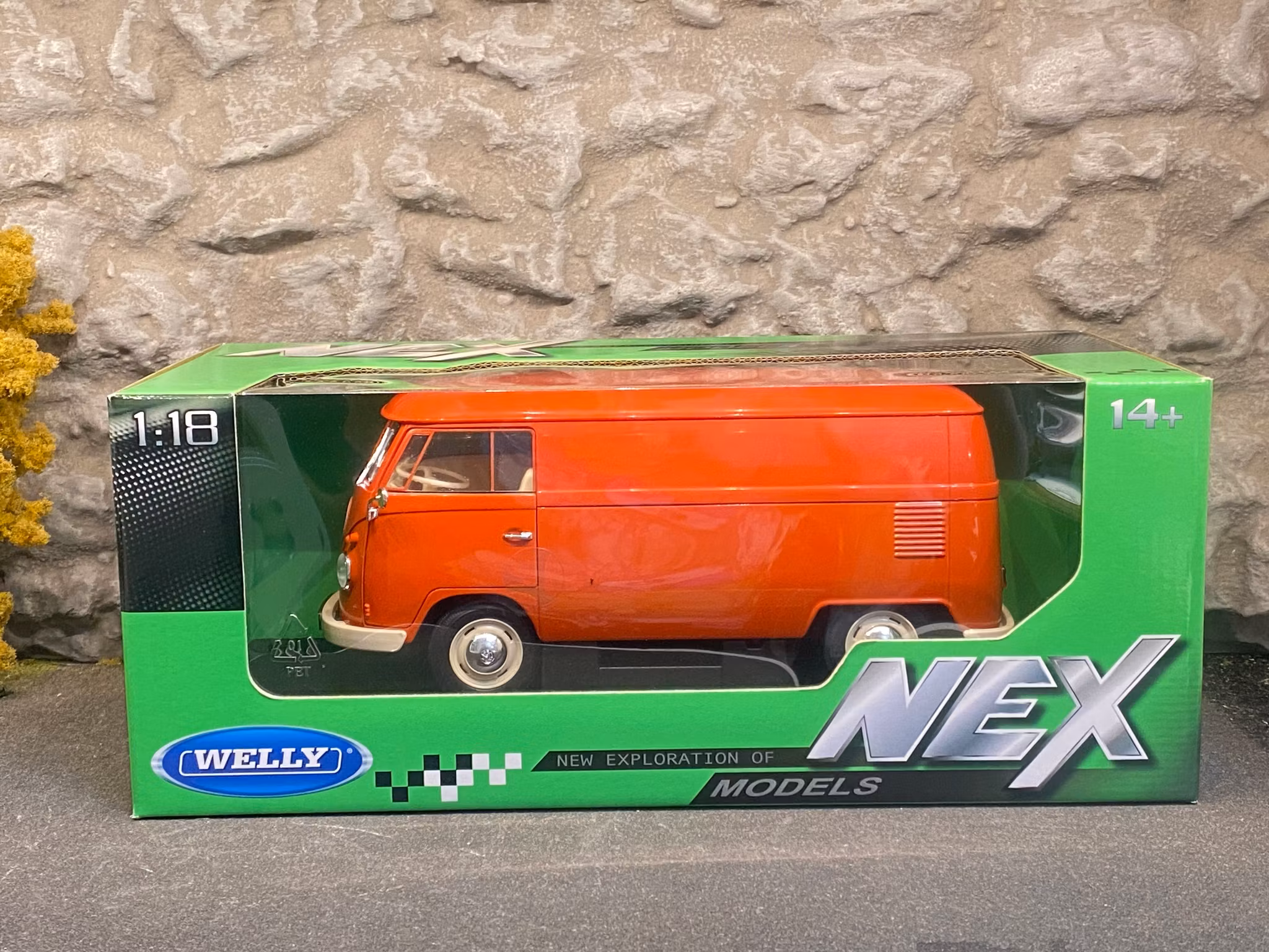 Skala 1/18 1963 Volkswagen T1 Bus Panel Van, Red, Nex-models/Welly