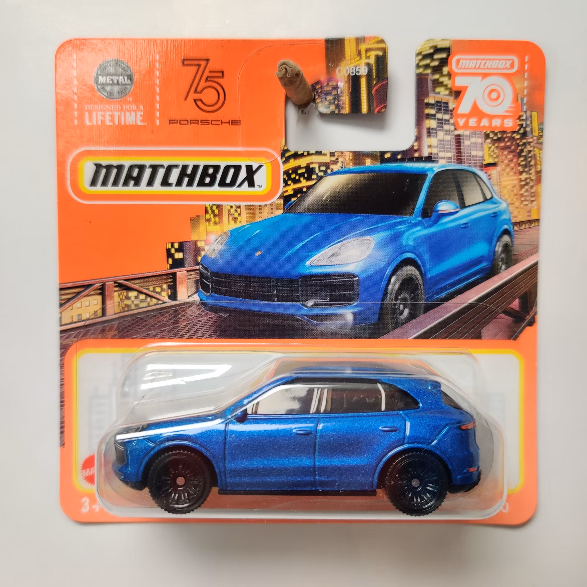 Skala 1/64 Matchbox 70-years: Porsche Cayenne Turbo