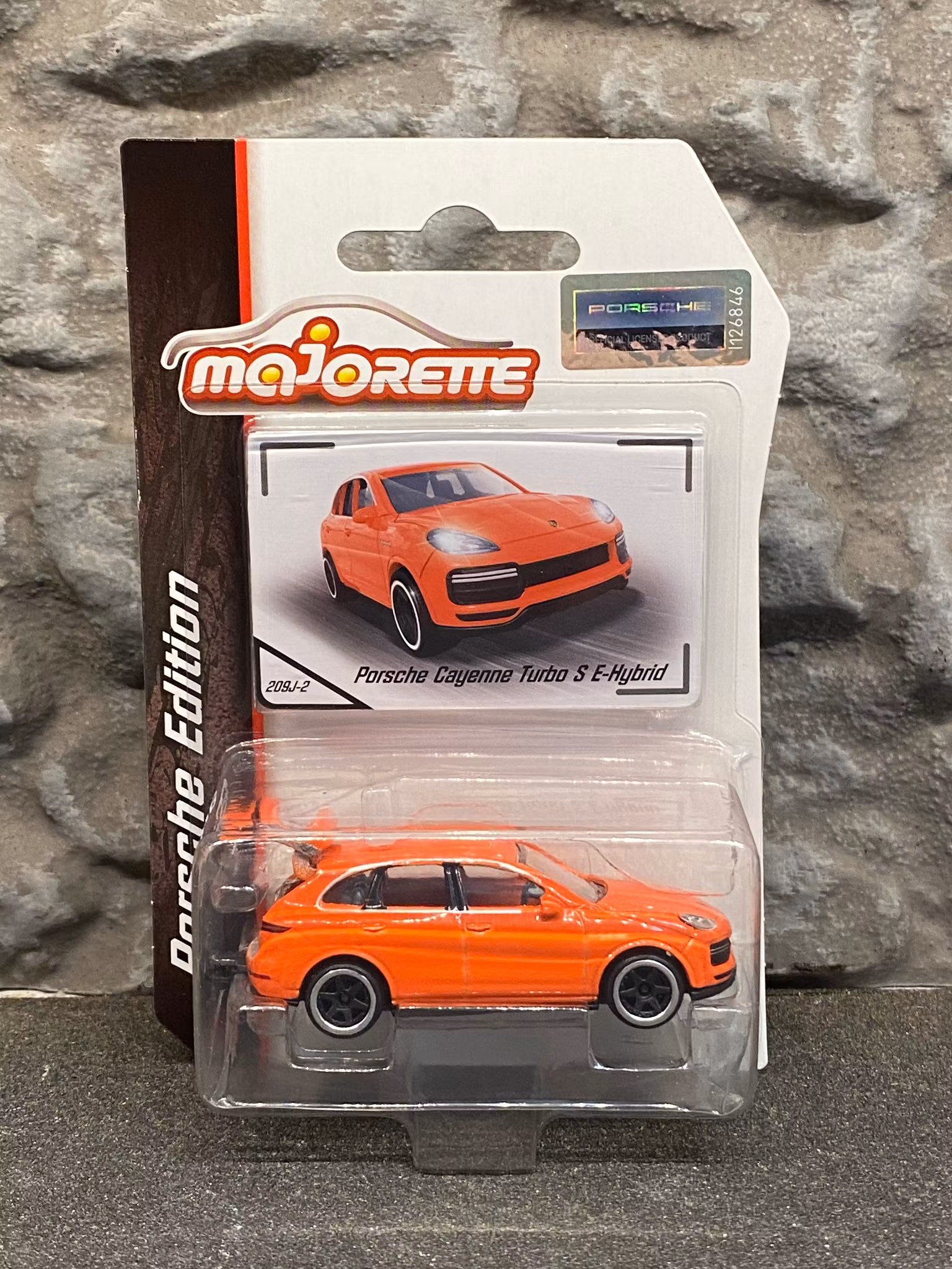 NEW! Skala 1/64 Porsche Cayenne Turbo S E-hybrid fr Majorette - Porsche Edition