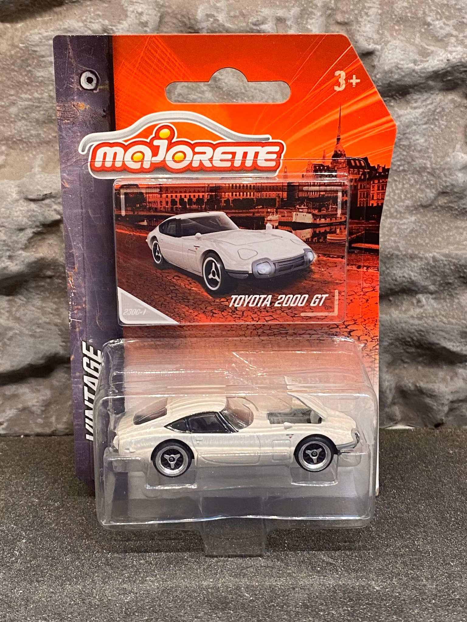 Skala 1/64 Toyota 2000 GT fr Majorette - Vintage