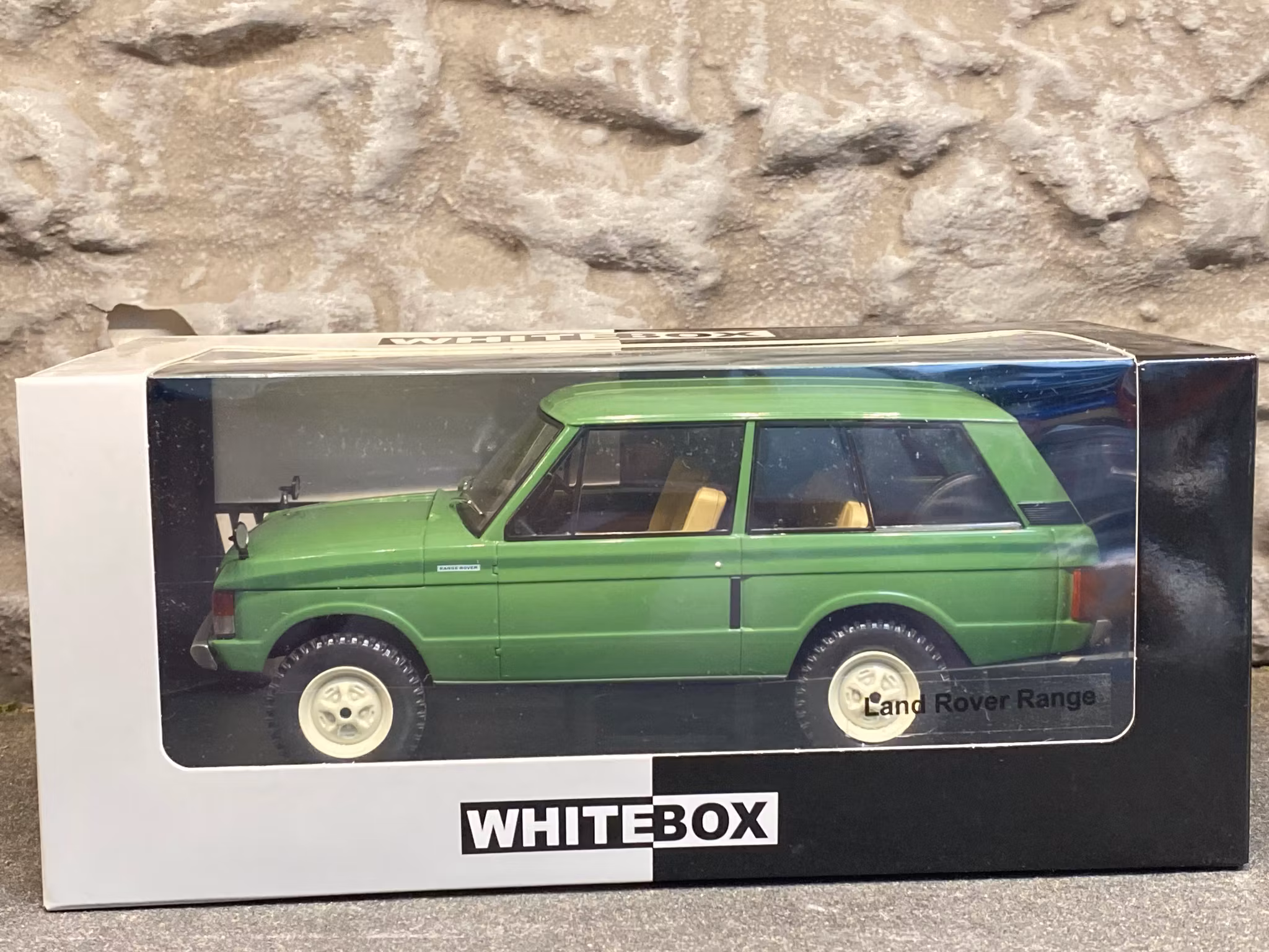 Skala 1/24 Range Rover Classic, Moss-Green fr WhiteBox