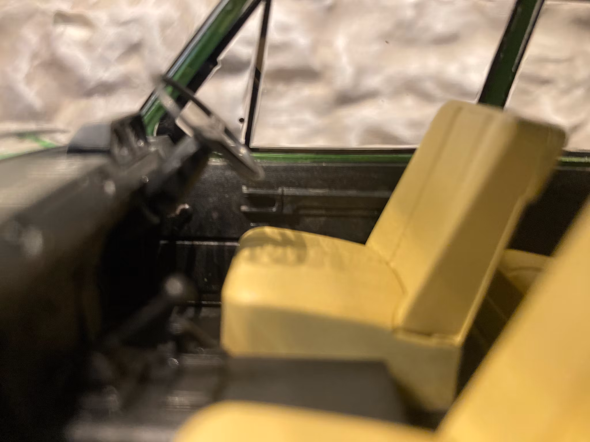 Skala 1/24 Range Rover Classic, Moss-Green fr WhiteBox