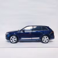 Skala 1/32 Audi Q7, Mörkblå metallic från Tayumo