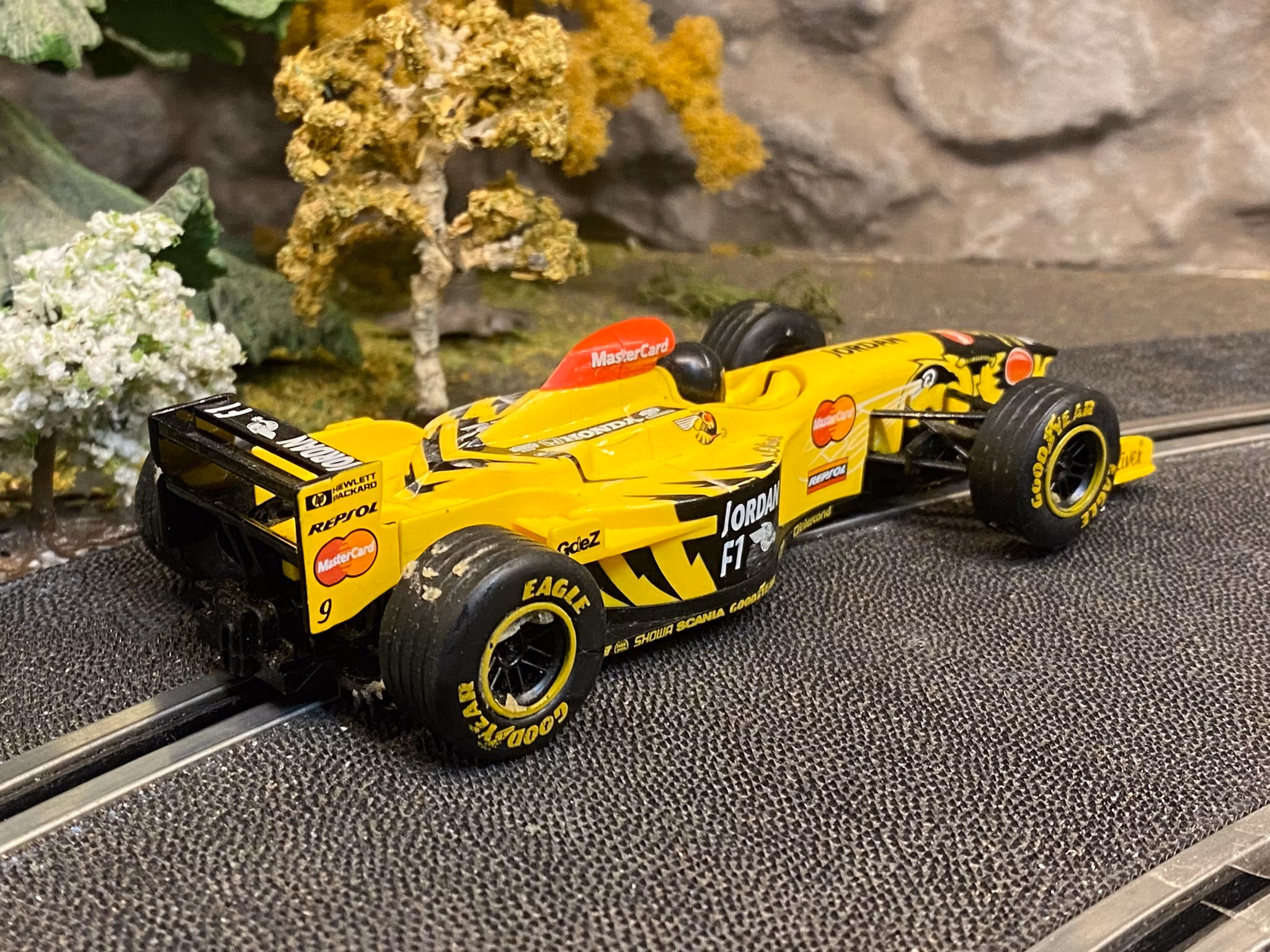 Skala 1/32 Begagnad/Used Analouge slotcar: Jordan 1998 fr Scalextric