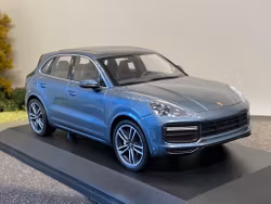 Skala 1/18 Porsche Cayenne Turbo S 2017 fr Minichamps 1 av 300 ex