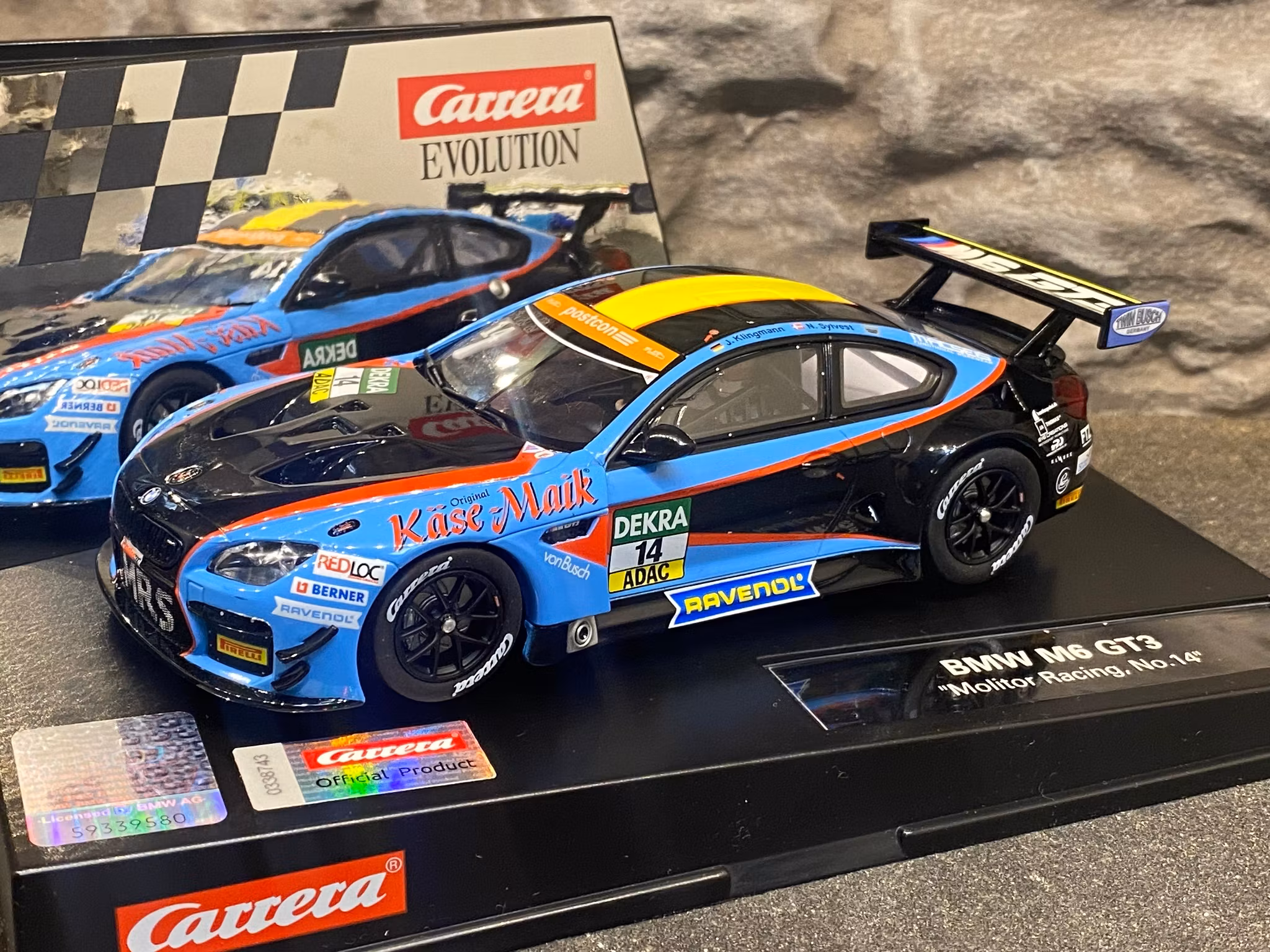 Skala 1/32 Analog bil till bilbana fr Carrera: BMW M6 GT3 "Molitor Racing, No.14"