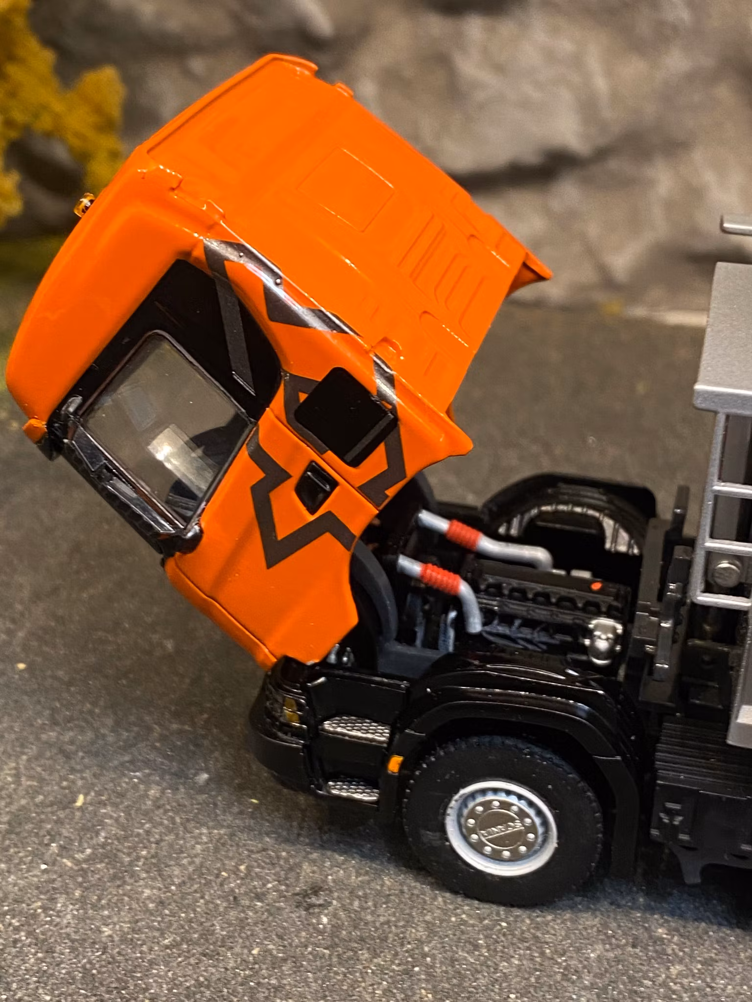 Skala 1/50 PREMIUM LINE, SCANIA G NORMAL CG17N 10X4 TIPPER TRUCK fr WSI Models