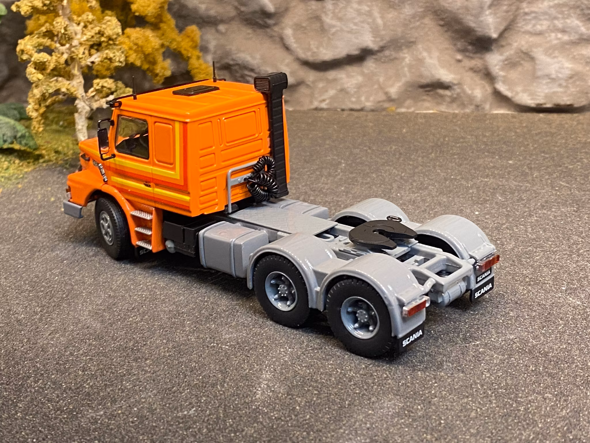 Skala 1/50 T.B.P. Scania R142, T2 6x4 LHD fr Tekno