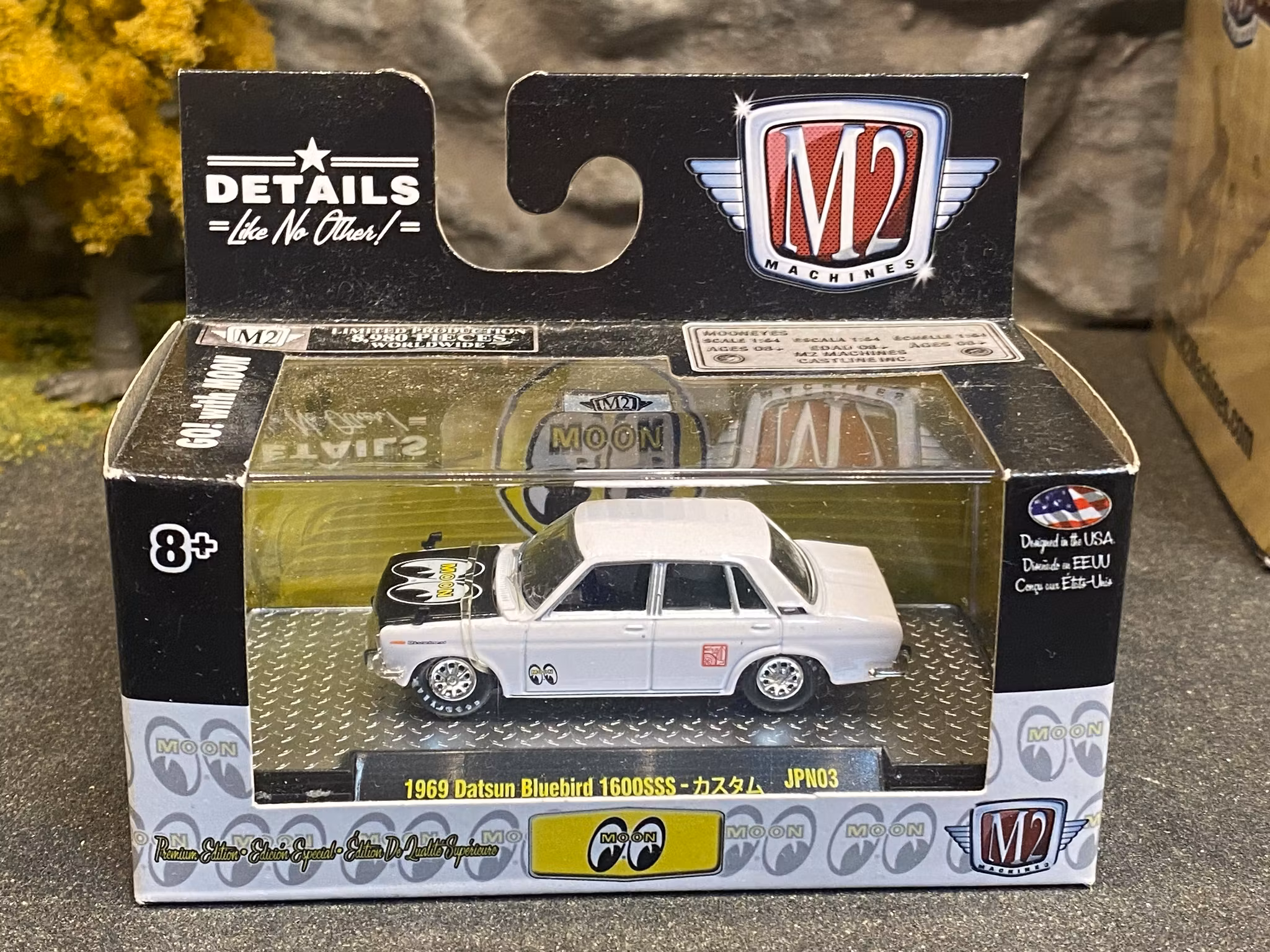 Skala 1/64 Datsun Bluebird 1600SSS 1969' White fr M2 Machines