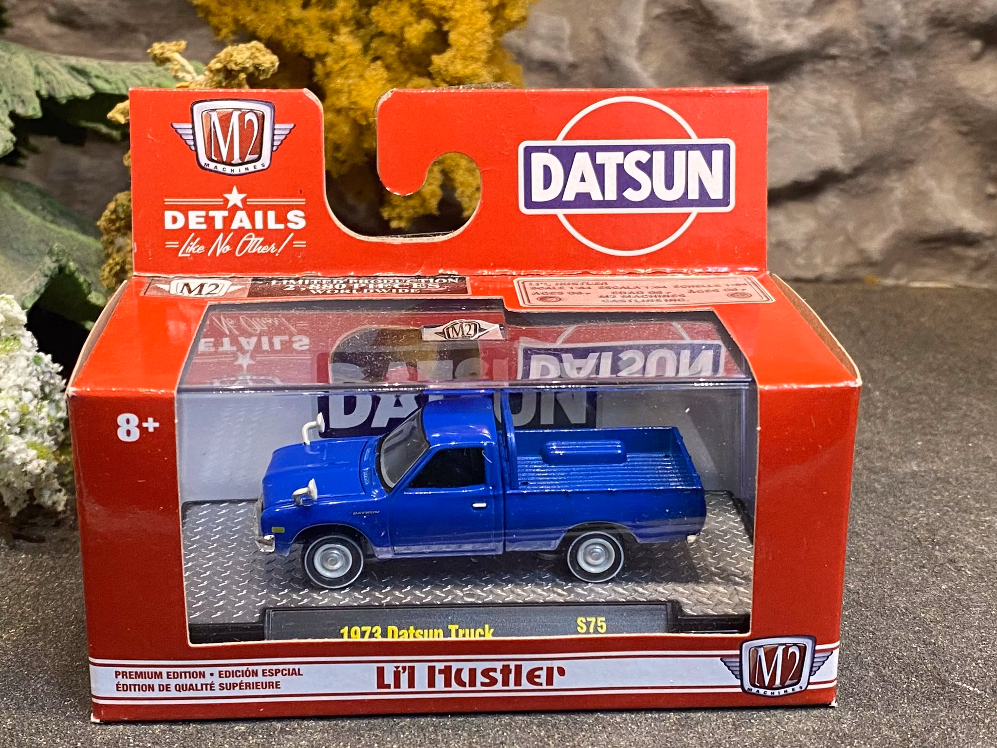 Skala 1/64 Datsun Truck 1973' Blue fr M2 Machines