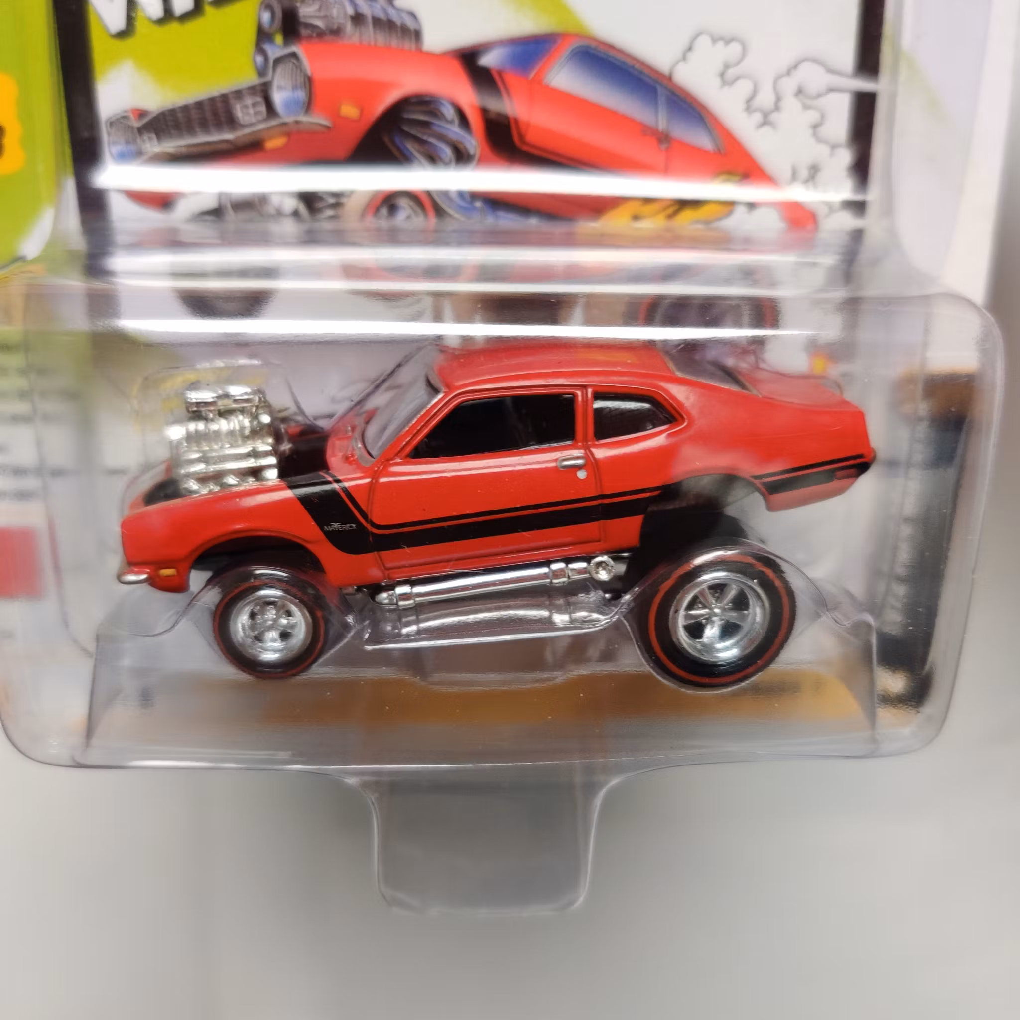 Skala 1/64 - Ford Maverick 1972 "Zingers!" Rel.1 från Johnny Lightning