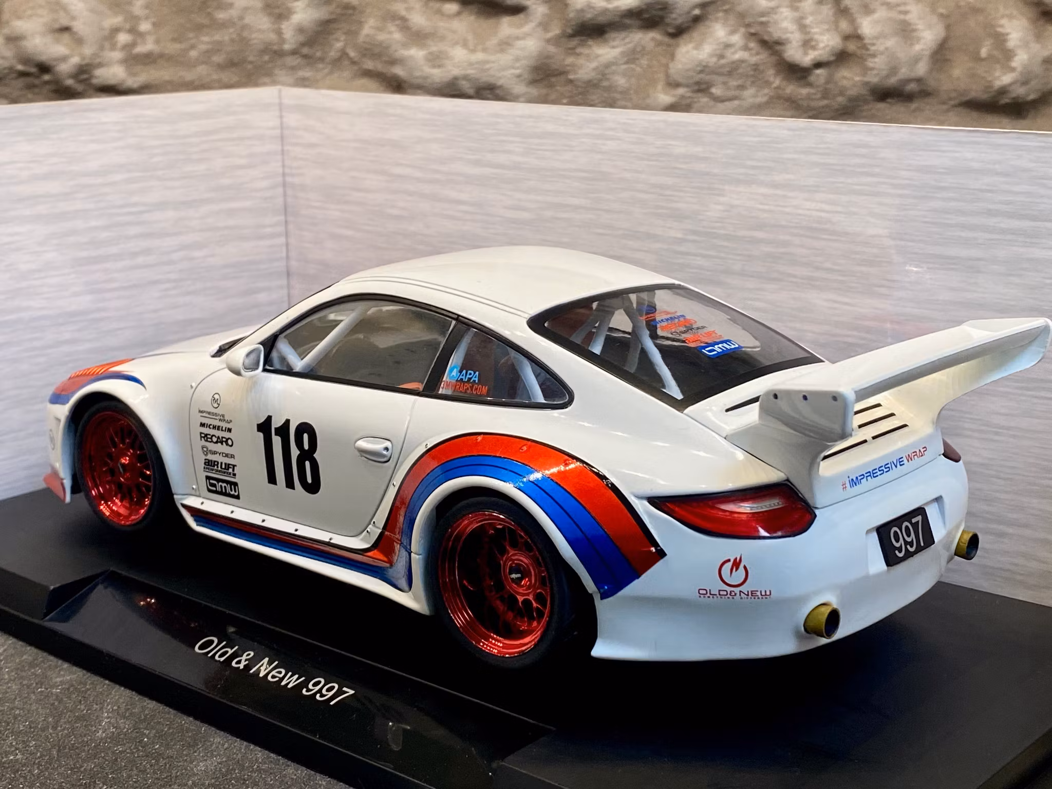 Skala 1/18 porsche 911 (997) RWB Old & New #118, White fr MCG/Model Car Group