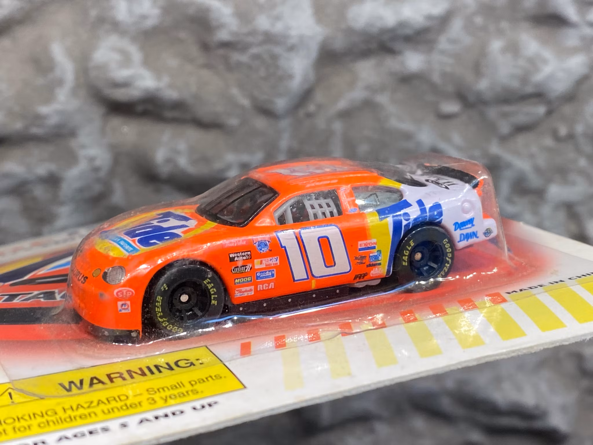 Skala 1/64 Tide Racing Collectors Edition - Ford Taurus "Nascar" fr Racing Champions