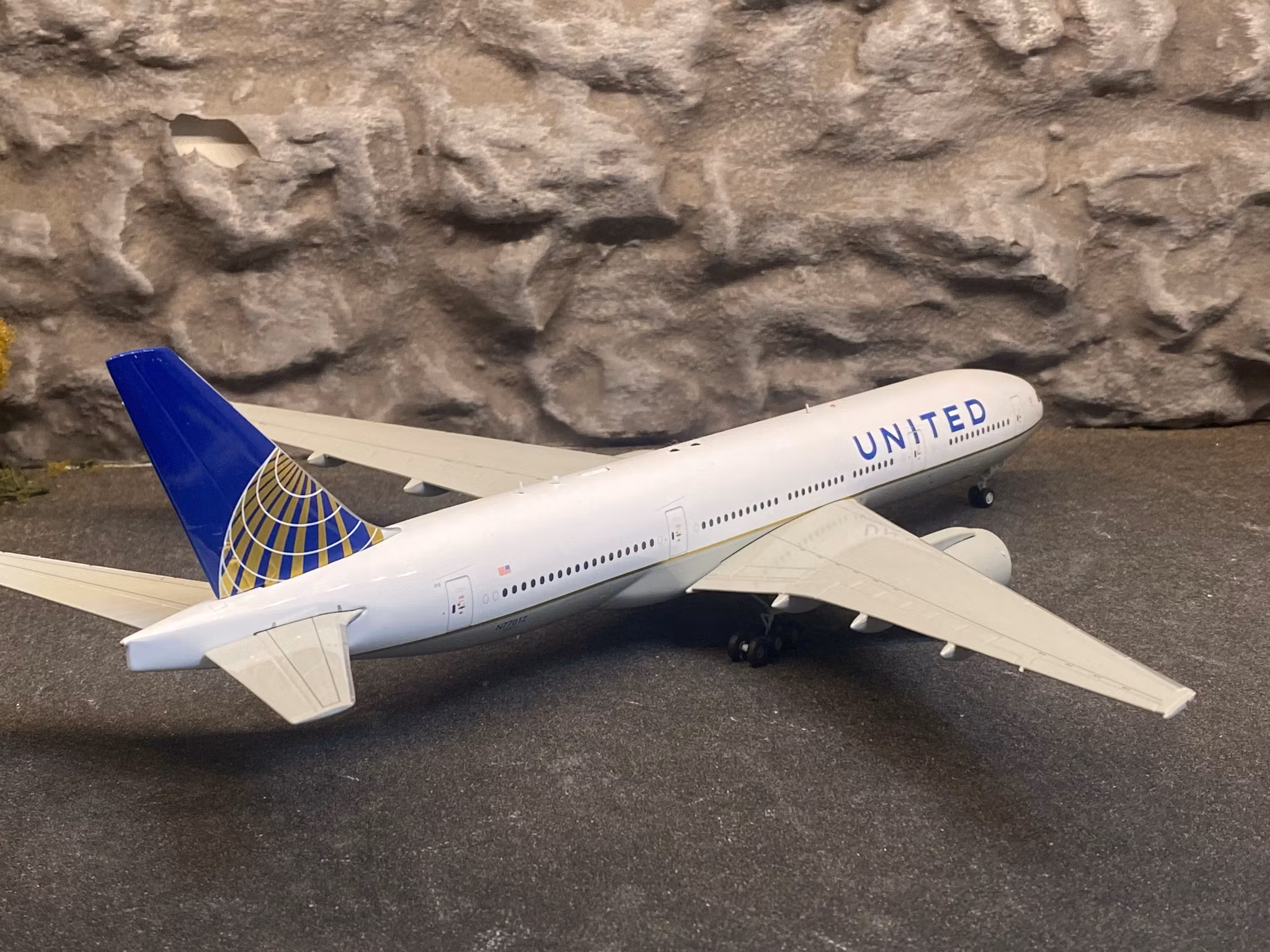 Scale 1/200 Boeing 777-200ER "United" Art nr G2UAL239 fr Gemini 200