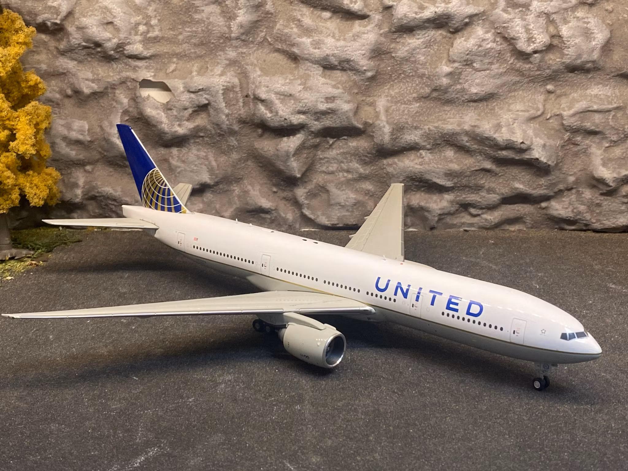 Scale 1/200 Boeing 777-200ER "United" Art nr G2UAL239 fr Gemini 200