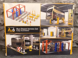 Skala 1/64 & 1/76: CMB Bus Depot Service Set - Diorama Red/Yellow fr Tiny Toys