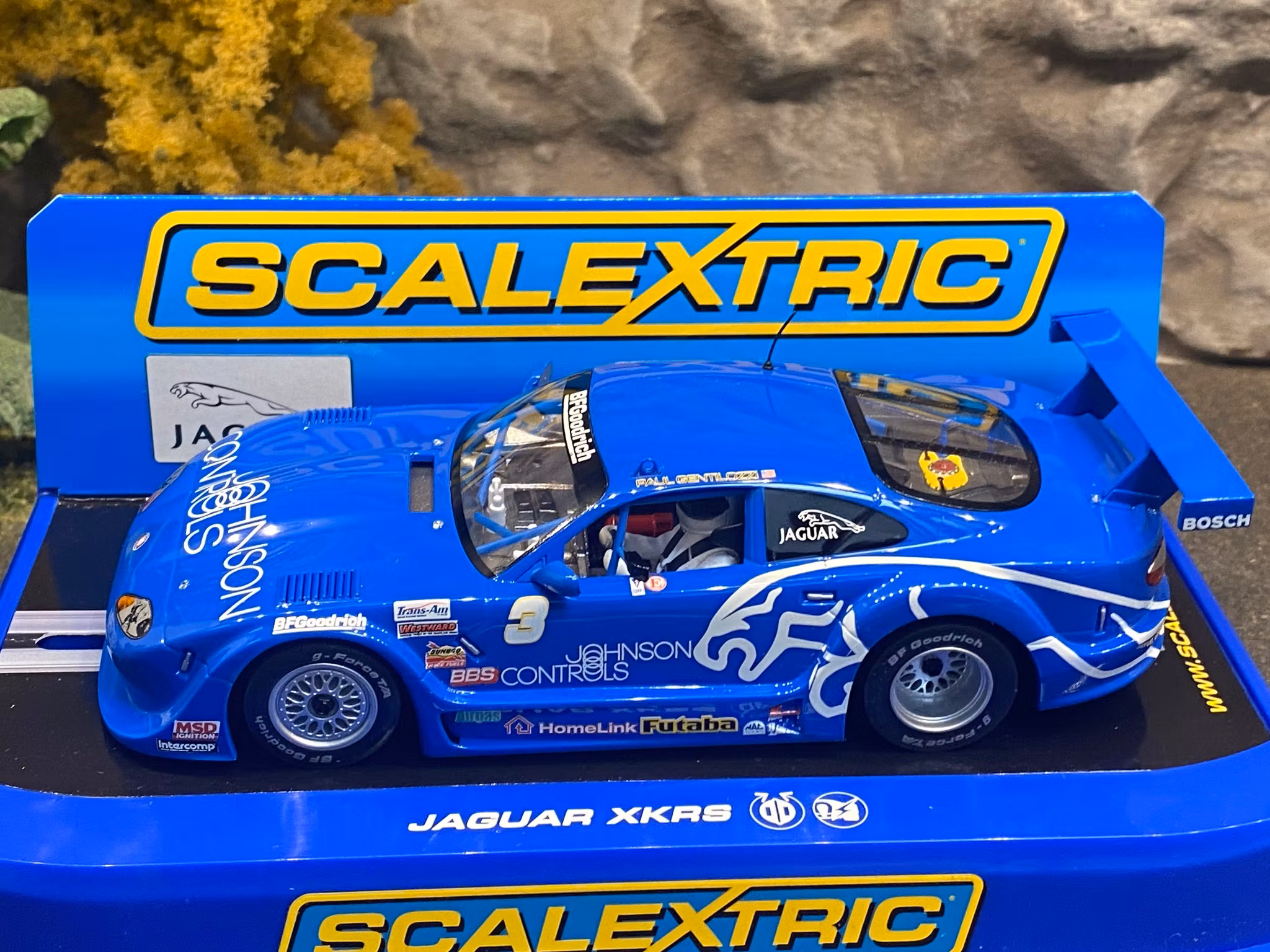 Scale 1/32 Analogue Slotcar - Jaguar XKRS, "Rocket Motorsports" blue fr Scalextric
