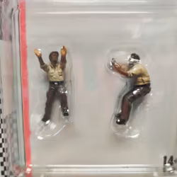 Skala 1/43, AD-43003 Mekaniker 4x4 Camel Trophy, 2 metal figures fr American Diorama