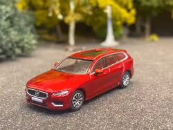 Skala 1/87 - NEW Volvo V60, Metallic Red fr PCX87