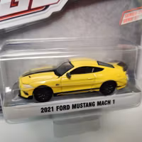 Skala 1/64 Ford Mustang Mach 1 2021 "GL Muscle" från Greenlight