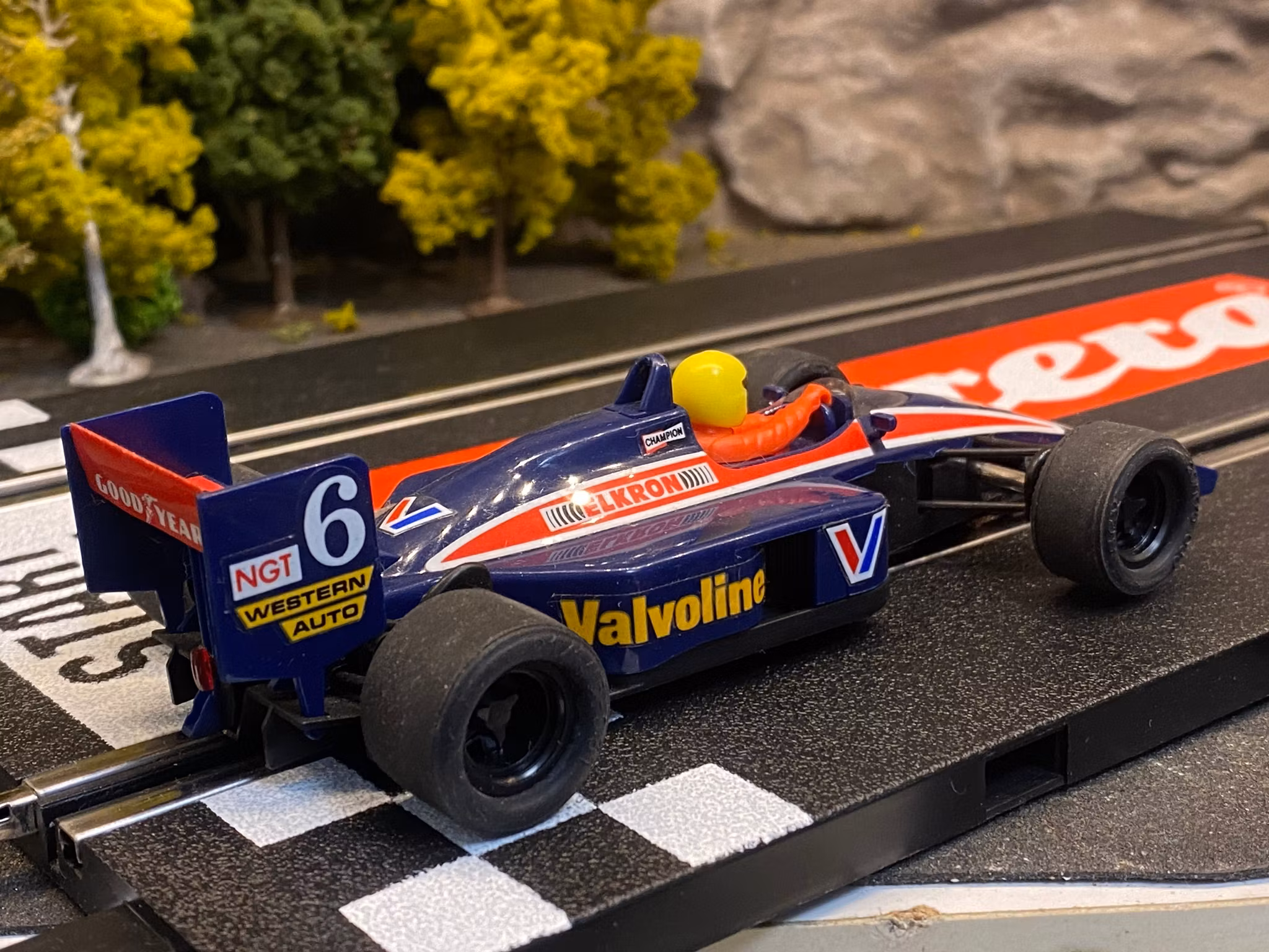 Skala 1/32 Begagnad/Used Analoge slotcar: F1 car "Valvoline" fr SCX