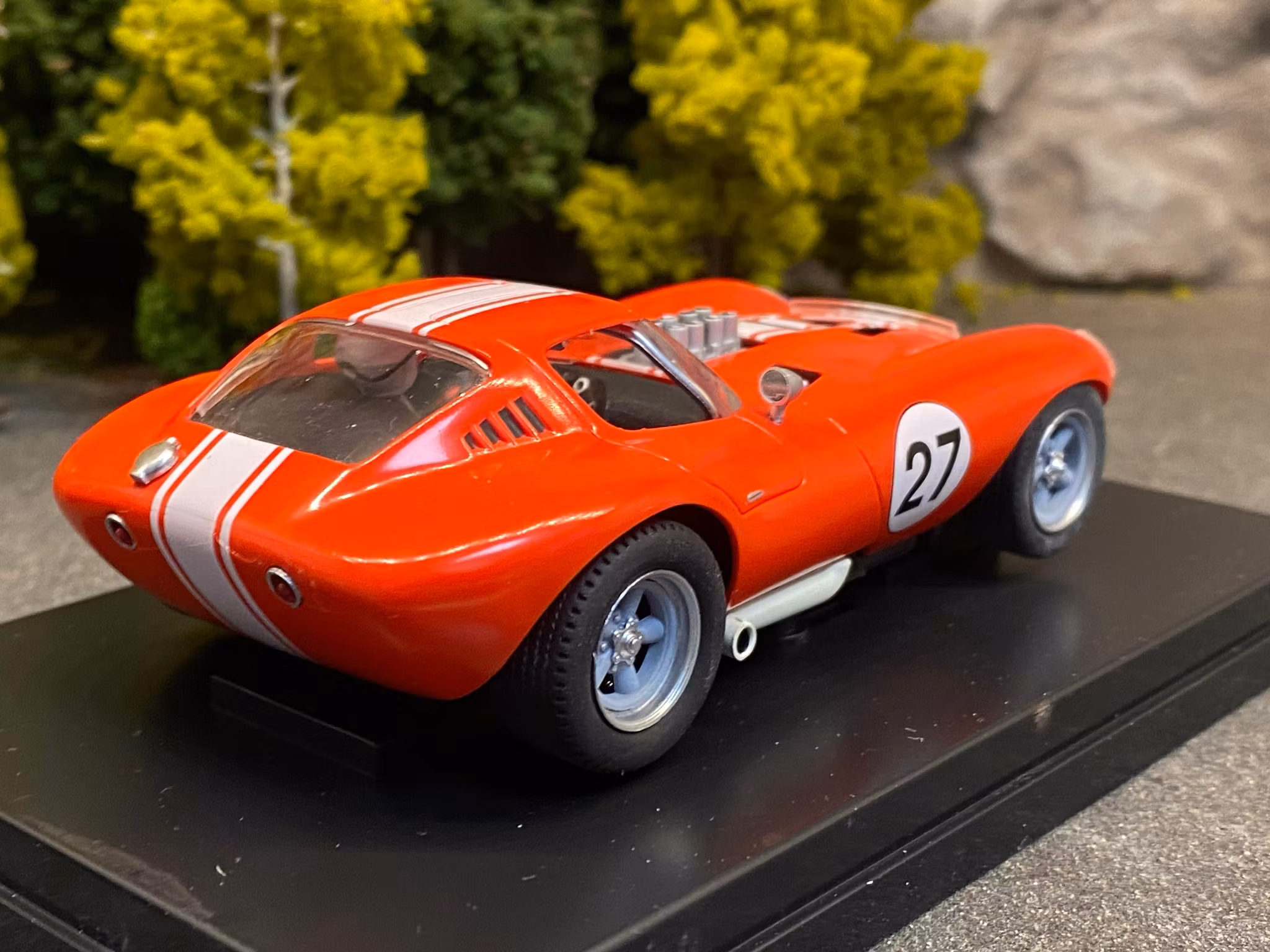 Scale 1/32 Analogue Slotcar fr MRRC: Cheetah MO-45B #27, Red..