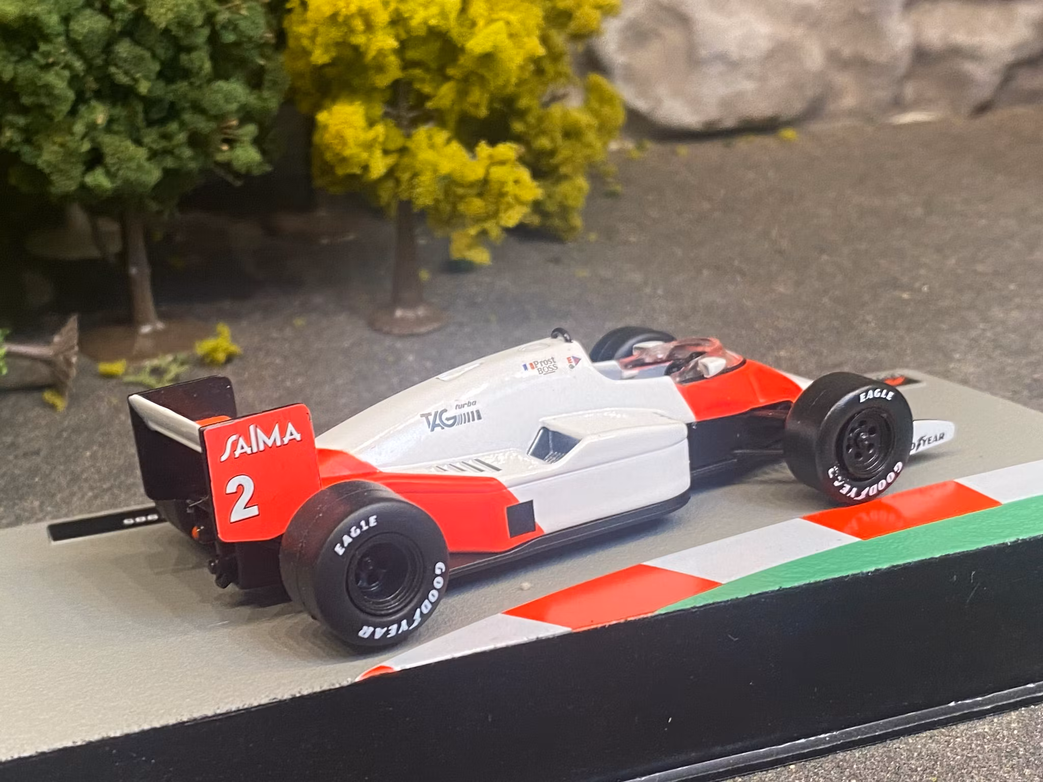 Skala 1/43 McLaren MP4/28, 1985 - Alain Prost fr Altaya