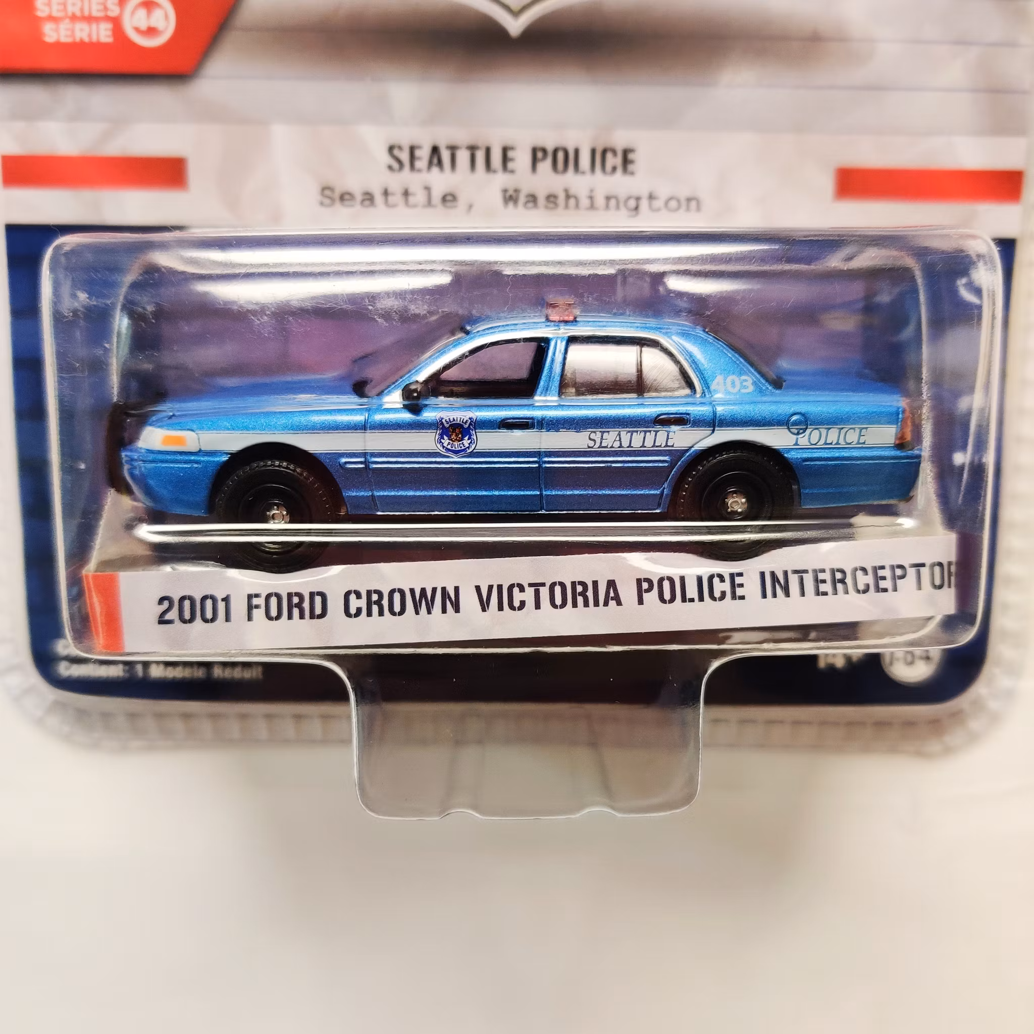 Skala 1/64 Greenlight, "Hot Pursuit", Ford Crown Victoria Police Interceptor 2001